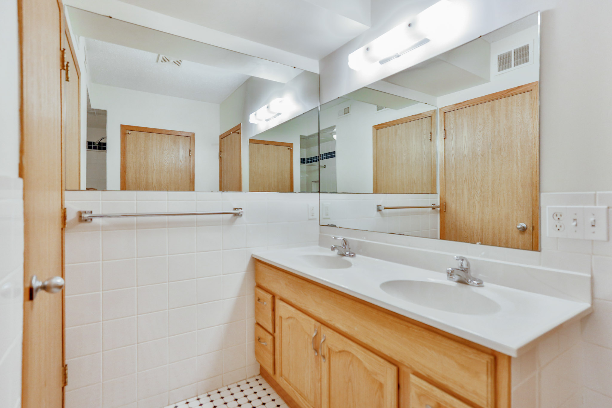 Bathroom at 837 15th Ave SE, Minneapolis, MN