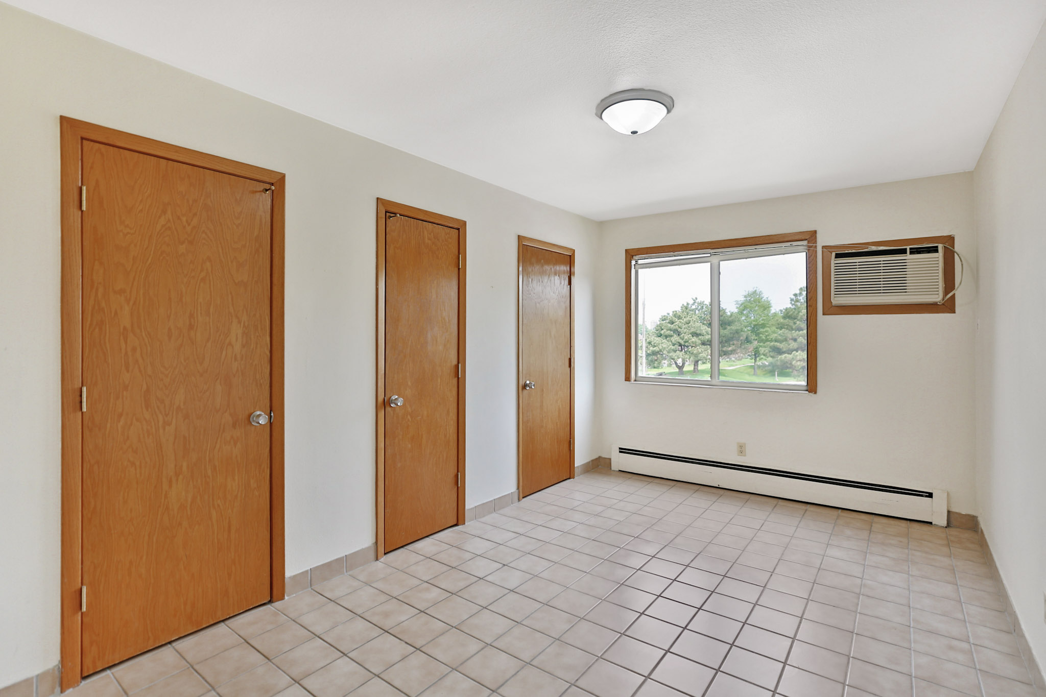 Bedroom at 1100 Como Ave SE, Minneapolis, MN