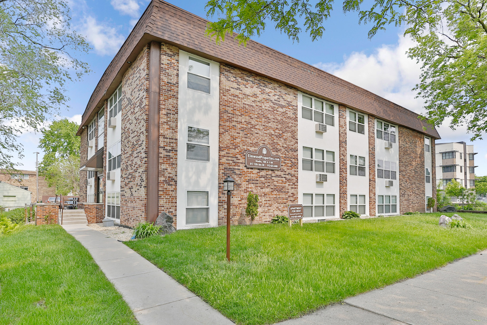 1 Bedroom apartment building exterior, Minneapolis, MN