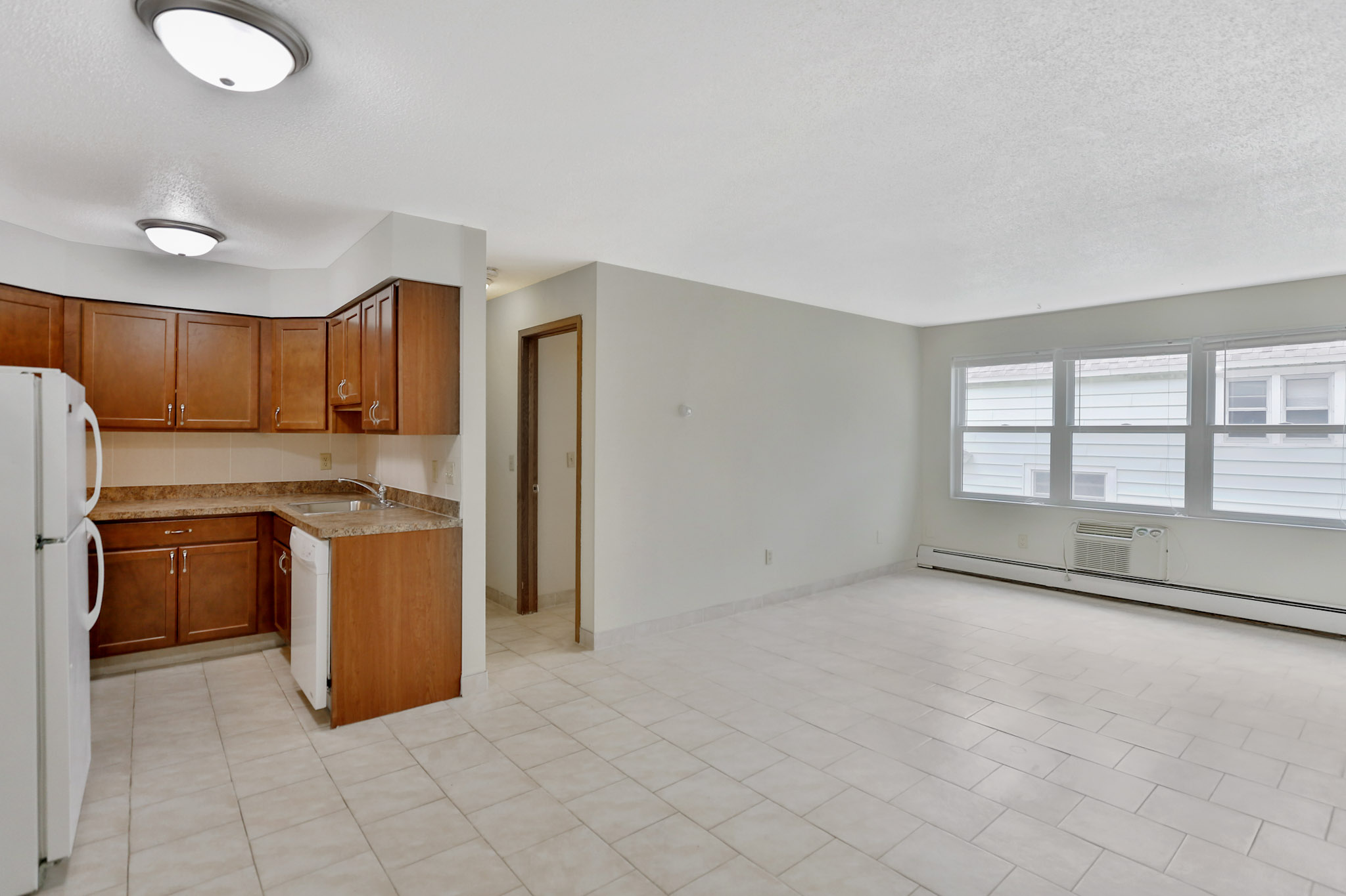 Kitchenliving at 817 12th Ave SE, Minneapolis, MN